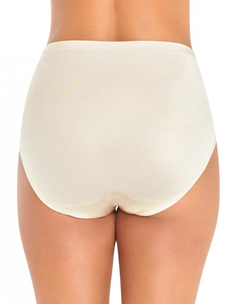 Vanity Fair Body Caress Hi-Cut Brief 13137 4 Vanity Fair Body Caress Hi-Cut Brief 13137 - Image 4