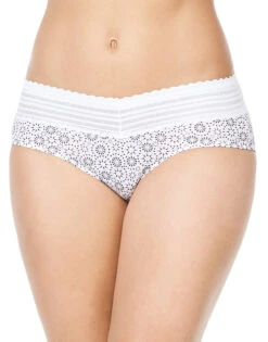 Warner's No Pinching. No Problems With Lace Hipster 5609J -Wacoall Underwear Shop Warner s 5609J Evening Blue Star B c6ae5451 6d7d 43bb b032 47641c0932e1